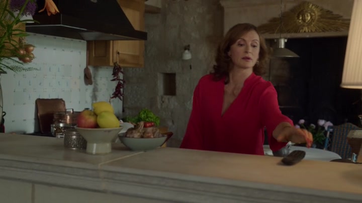 Emily_in_Paris_S02E08_WEBRip_x264-ION10_1775.jpg