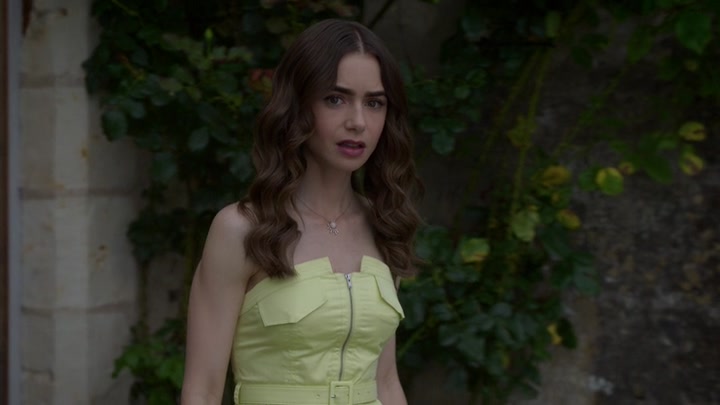 Emily_in_Paris_S02E08_WEBRip_x264-ION10_1958.jpg