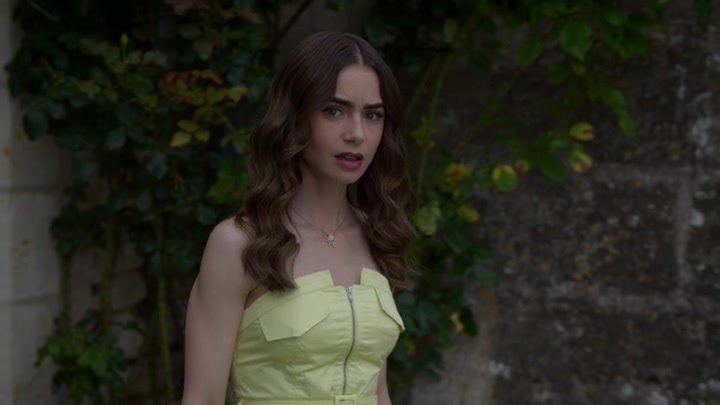 Emily_in_Paris_S02E08_WEBRip_x264-ION10_1959.jpg