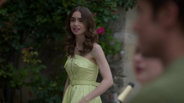 Emily_in_Paris_S02E08_WEBRip_x264-ION10_2017.jpg
