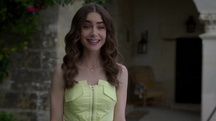 Emily_in_Paris_S02E08_WEBRip_x264-ION10_2029.jpg