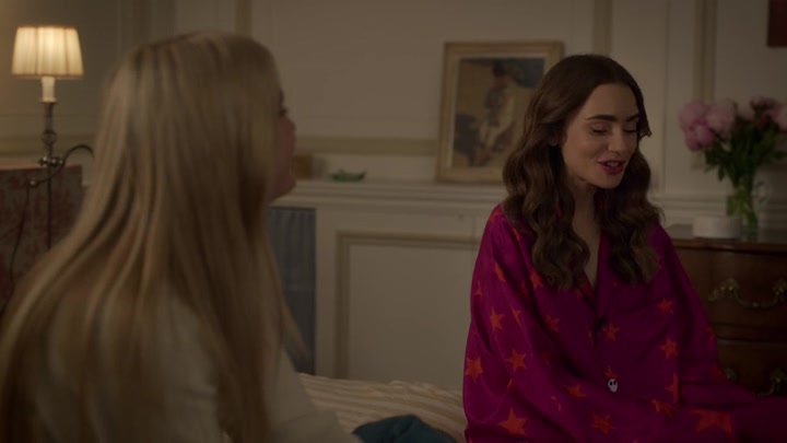 Emily_in_Paris_S02E08_WEBRip_x264-ION10_2072.jpg