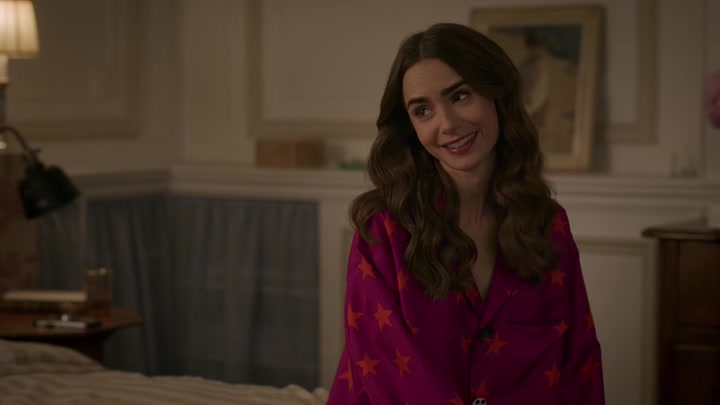 Emily_in_Paris_S02E08_WEBRip_x264-ION10_2091.jpg