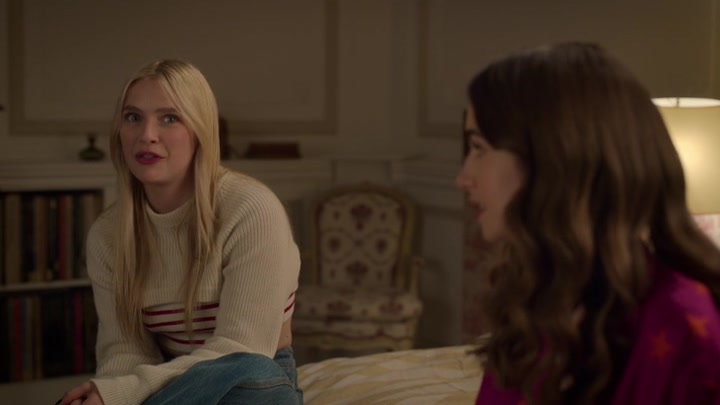 Emily_in_Paris_S02E08_WEBRip_x264-ION10_2121.jpg
