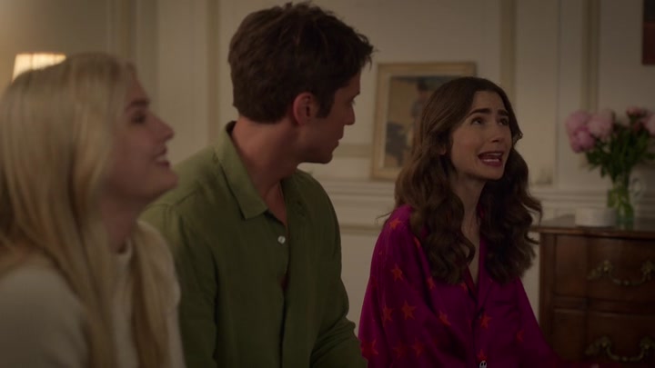 Emily_in_Paris_S02E08_WEBRip_x264-ION10_2161.jpg