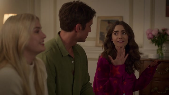 Emily_in_Paris_S02E08_WEBRip_x264-ION10_2162.jpg
