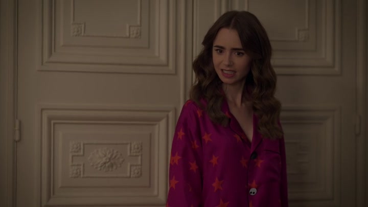 Emily_in_Paris_S02E08_WEBRip_x264-ION10_2270.jpg