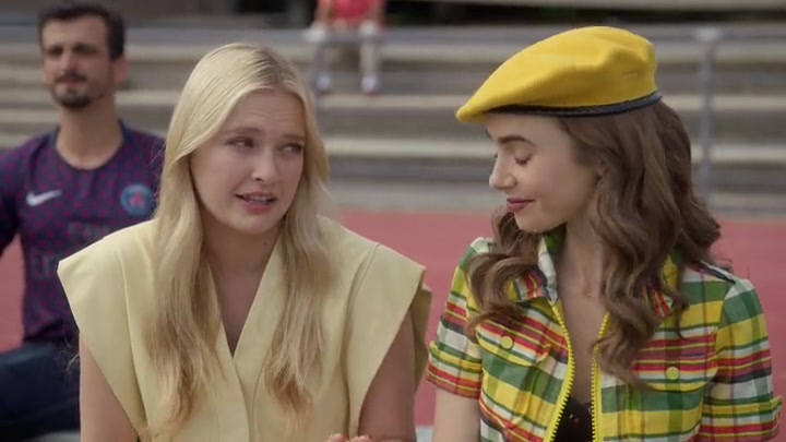 Emily_in_Paris_S02E09_WEBRip_x264-ION10_0064.jpg