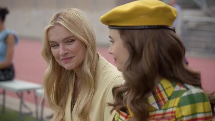 Emily_in_Paris_S02E09_WEBRip_x264-ION10_0093.jpg Emily_in_Paris_S02E09_WEBRip_x264-ION10_0093.jpg