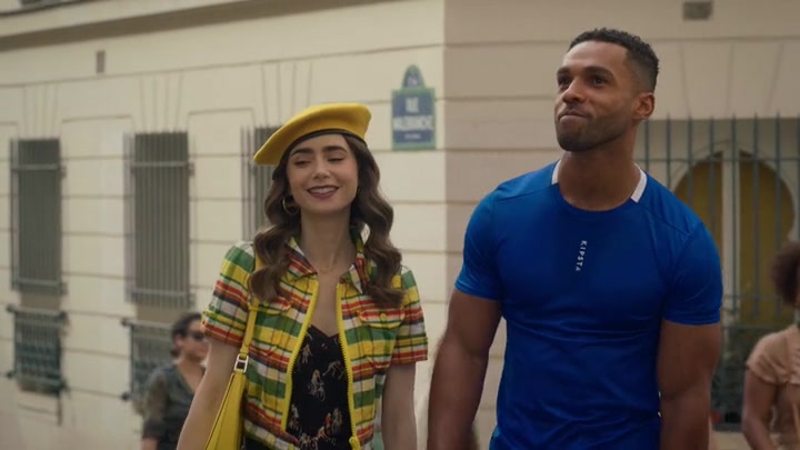 Emily_in_Paris_S02E09_WEBRip_x264-ION10_0250.jpg Emily_in_Paris_S02E09_WEBRip_x264-ION10_0250.jpg