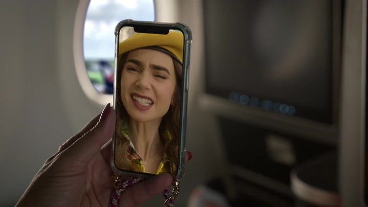Emily_in_Paris_S02E09_WEBRip_x264-ION10_0412.jpg Emily_in_Paris_S02E09_WEBRip_x264-ION10_0412.jpg