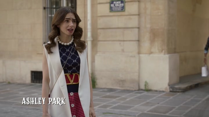 Emily_in_Paris_S02E09_WEBRip_x264-ION10_0481.jpg