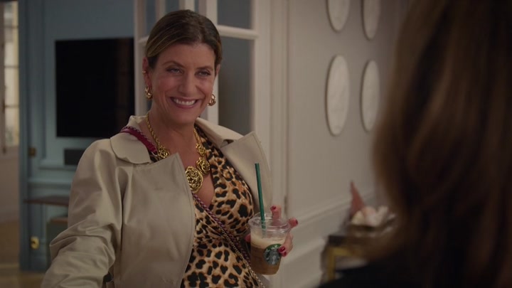 Emily_in_Paris_S02E09_WEBRip_x264-ION10_0528.jpg Emily_in_Paris_S02E09_WEBRip_x264-ION10_0528.jpg