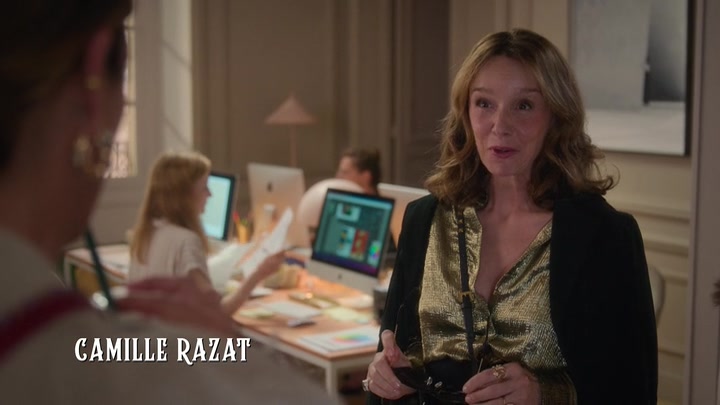 Emily_in_Paris_S02E09_WEBRip_x264-ION10_0545.jpg Emily_in_Paris_S02E09_WEBRip_x264-ION10_0545.jpg