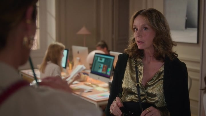 Emily_in_Paris_S02E09_WEBRip_x264-ION10_0549.jpg Emily_in_Paris_S02E09_WEBRip_x264-ION10_0549.jpg