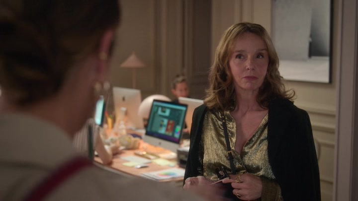 Emily_in_Paris_S02E09_WEBRip_x264-ION10_0614.jpg Emily_in_Paris_S02E09_WEBRip_x264-ION10_0614.jpg