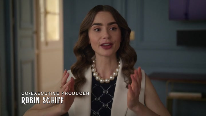 Emily_in_Paris_S02E09_WEBRip_x264-ION10_0642.jpg