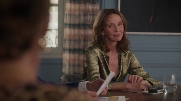 Emily_in_Paris_S02E09_WEBRip_x264-ION10_0771.jpg Emily_in_Paris_S02E09_WEBRip_x264-ION10_0771.jpg