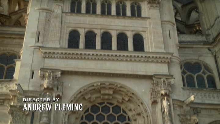 Emily_in_Paris_S02E09_WEBRip_x264-ION10_0796.jpg