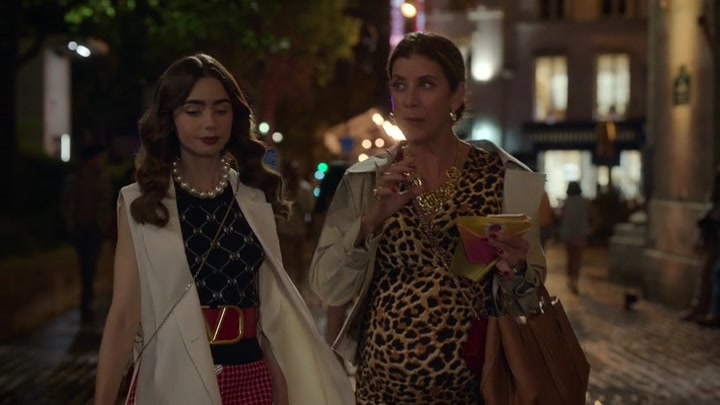Emily_in_Paris_S02E09_WEBRip_x264-ION10_1063.jpg