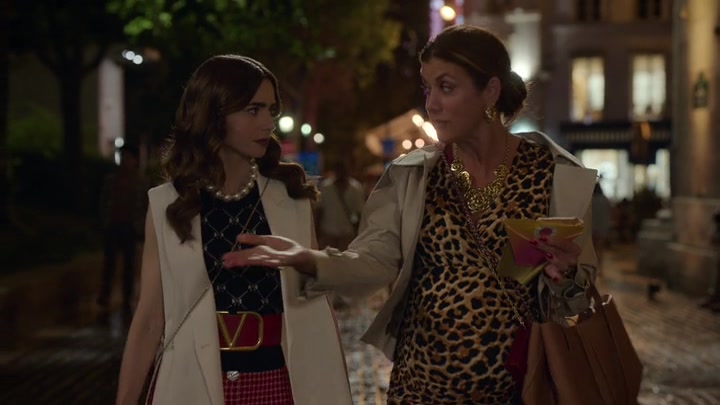 Emily_in_Paris_S02E09_WEBRip_x264-ION10_1067.jpg Emily_in_Paris_S02E09_WEBRip_x264-ION10_1067.jpg