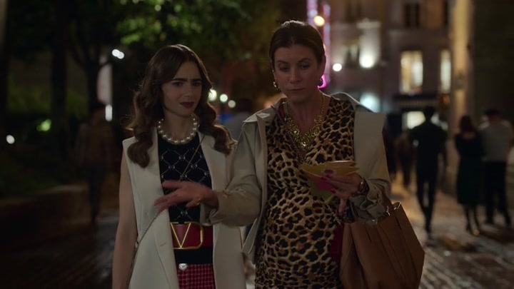 Emily_in_Paris_S02E09_WEBRip_x264-ION10_1080.jpg