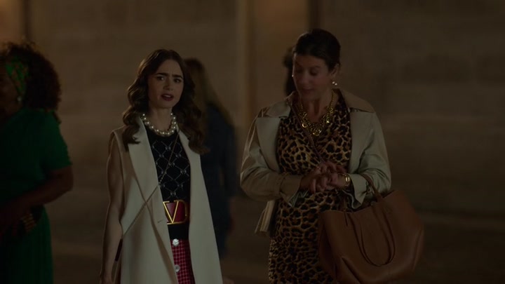 Emily_in_Paris_S02E09_WEBRip_x264-ION10_1105.jpg Emily_in_Paris_S02E09_WEBRip_x264-ION10_1105.jpg