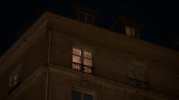 Emily_in_Paris_S02E09_WEBRip_x264-ION10_1262.jpg
