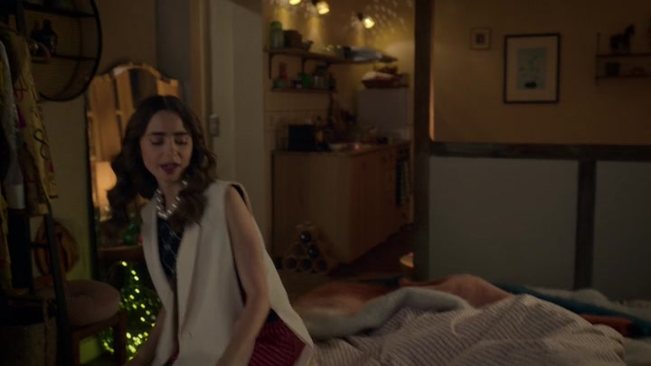 Emily_in_Paris_S02E09_WEBRip_x264-ION10_1283.jpg Emily_in_Paris_S02E09_WEBRip_x264-ION10_1283.jpg