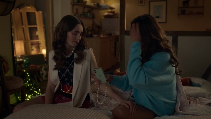 Emily_in_Paris_S02E09_WEBRip_x264-ION10_1337.jpg