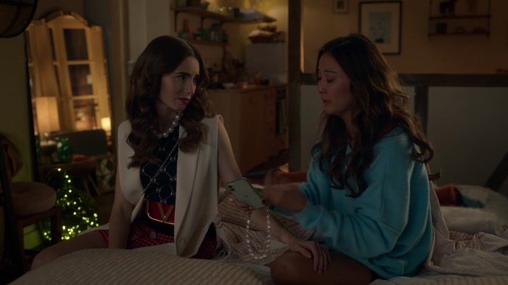 Emily_in_Paris_S02E09_WEBRip_x264-ION10_1338.jpg Emily_in_Paris_S02E09_WEBRip_x264-ION10_1338.jpg
