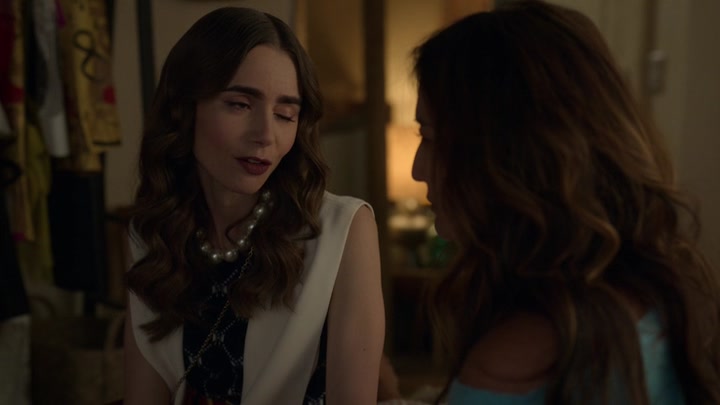 Emily_in_Paris_S02E09_WEBRip_x264-ION10_1402.jpg