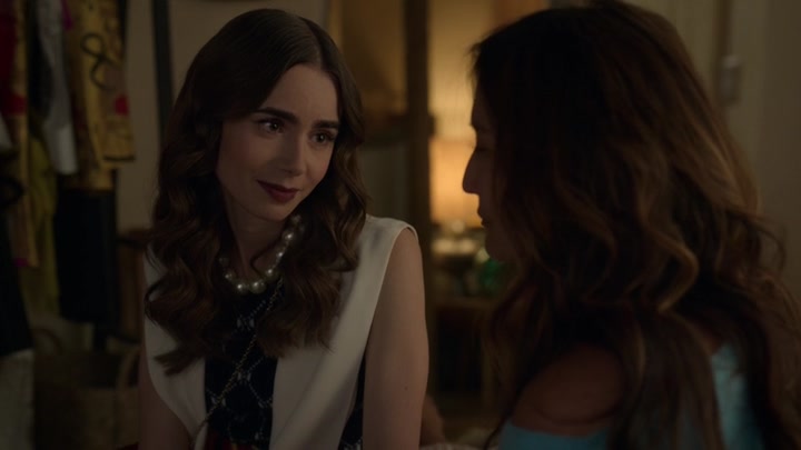 Emily_in_Paris_S02E09_WEBRip_x264-ION10_1404.jpg