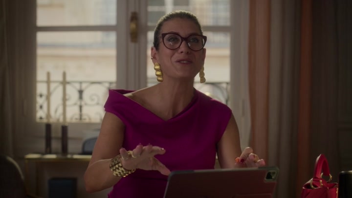 Emily_in_Paris_S02E09_WEBRip_x264-ION10_1472.jpg