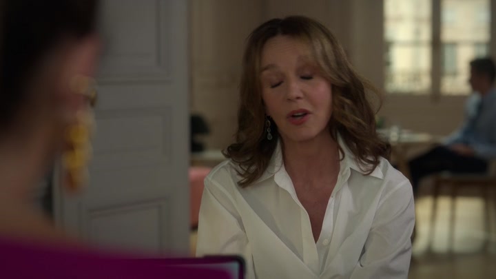 Emily_in_Paris_S02E09_WEBRip_x264-ION10_1604.jpg Emily_in_Paris_S02E09_WEBRip_x264-ION10_1604.jpg