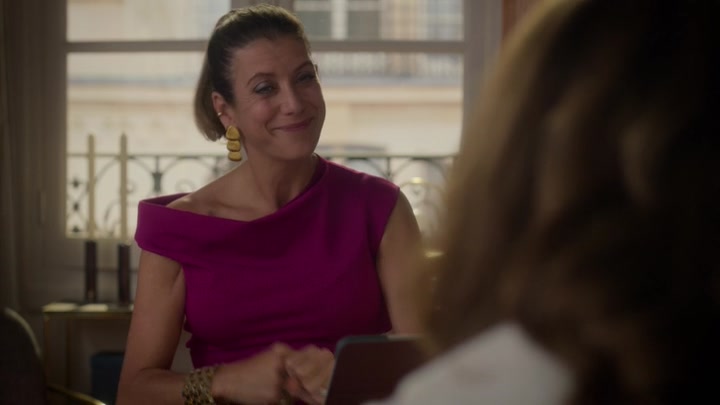 Emily_in_Paris_S02E09_WEBRip_x264-ION10_1633.jpg Emily_in_Paris_S02E09_WEBRip_x264-ION10_1633.jpg
