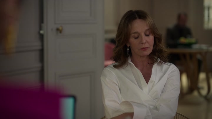 Emily_in_Paris_S02E09_WEBRip_x264-ION10_1640.jpg Emily_in_Paris_S02E09_WEBRip_x264-ION10_1640.jpg