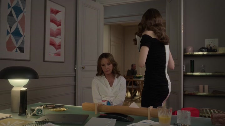 Emily_in_Paris_S02E09_WEBRip_x264-ION10_1760.jpg Emily_in_Paris_S02E09_WEBRip_x264-ION10_1760.jpg