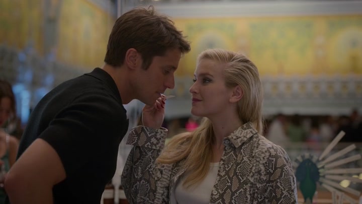 Emily_in_Paris_S02E09_WEBRip_x264-ION10_1820.jpg Emily_in_Paris_S02E09_WEBRip_x264-ION10_1820.jpg