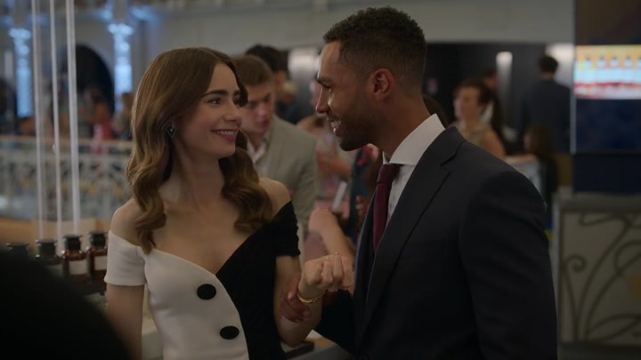 Emily_in_Paris_S02E09_WEBRip_x264-ION10_1855.jpg