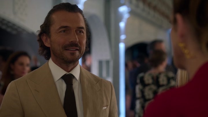 Emily_in_Paris_S02E09_WEBRip_x264-ION10_2008.jpg