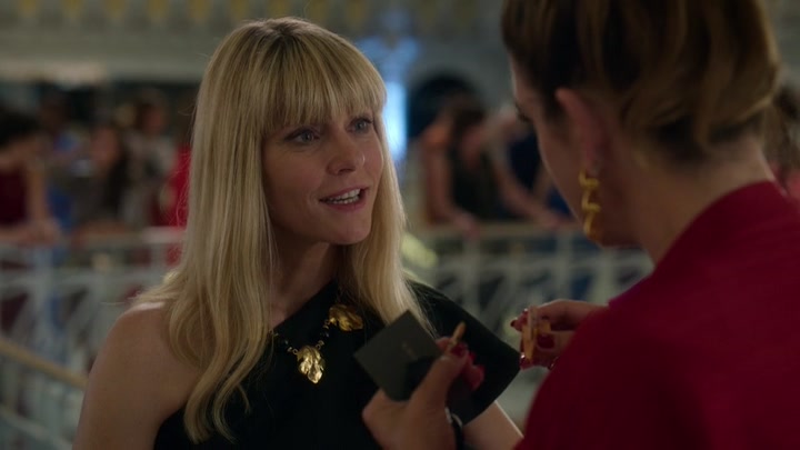 Emily_in_Paris_S02E09_WEBRip_x264-ION10_2142.jpg Emily_in_Paris_S02E09_WEBRip_x264-ION10_2142.jpg
