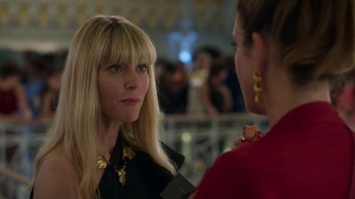 Emily_in_Paris_S02E09_WEBRip_x264-ION10_2179.jpg Emily_in_Paris_S02E09_WEBRip_x264-ION10_2179.jpg