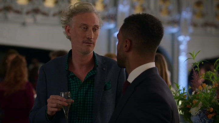 Emily_in_Paris_S02E09_WEBRip_x264-ION10_2241.jpg Emily_in_Paris_S02E09_WEBRip_x264-ION10_2241.jpg
