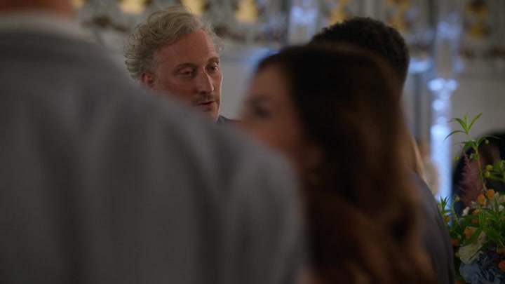 Emily_in_Paris_S02E09_WEBRip_x264-ION10_2272.jpg Emily_in_Paris_S02E09_WEBRip_x264-ION10_2272.jpg