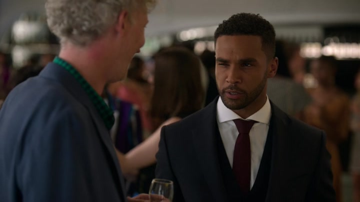 Emily_in_Paris_S02E09_WEBRip_x264-ION10_2295.jpg Emily_in_Paris_S02E09_WEBRip_x264-ION10_2295.jpg
