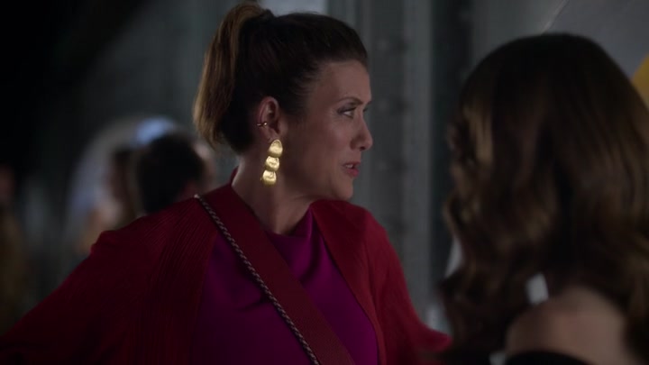 Emily_in_Paris_S02E09_WEBRip_x264-ION10_2362.jpg Emily_in_Paris_S02E09_WEBRip_x264-ION10_2362.jpg