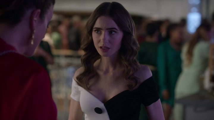 Emily_in_Paris_S02E09_WEBRip_x264-ION10_2404.jpg