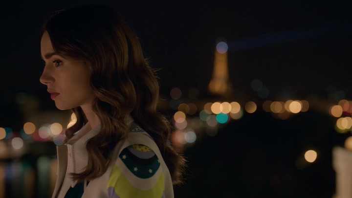 Emily_in_Paris_S02E09_WEBRip_x264-ION10_2569.jpg