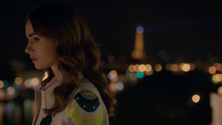 Emily_in_Paris_S02E09_WEBRip_x264-ION10_2570.jpg